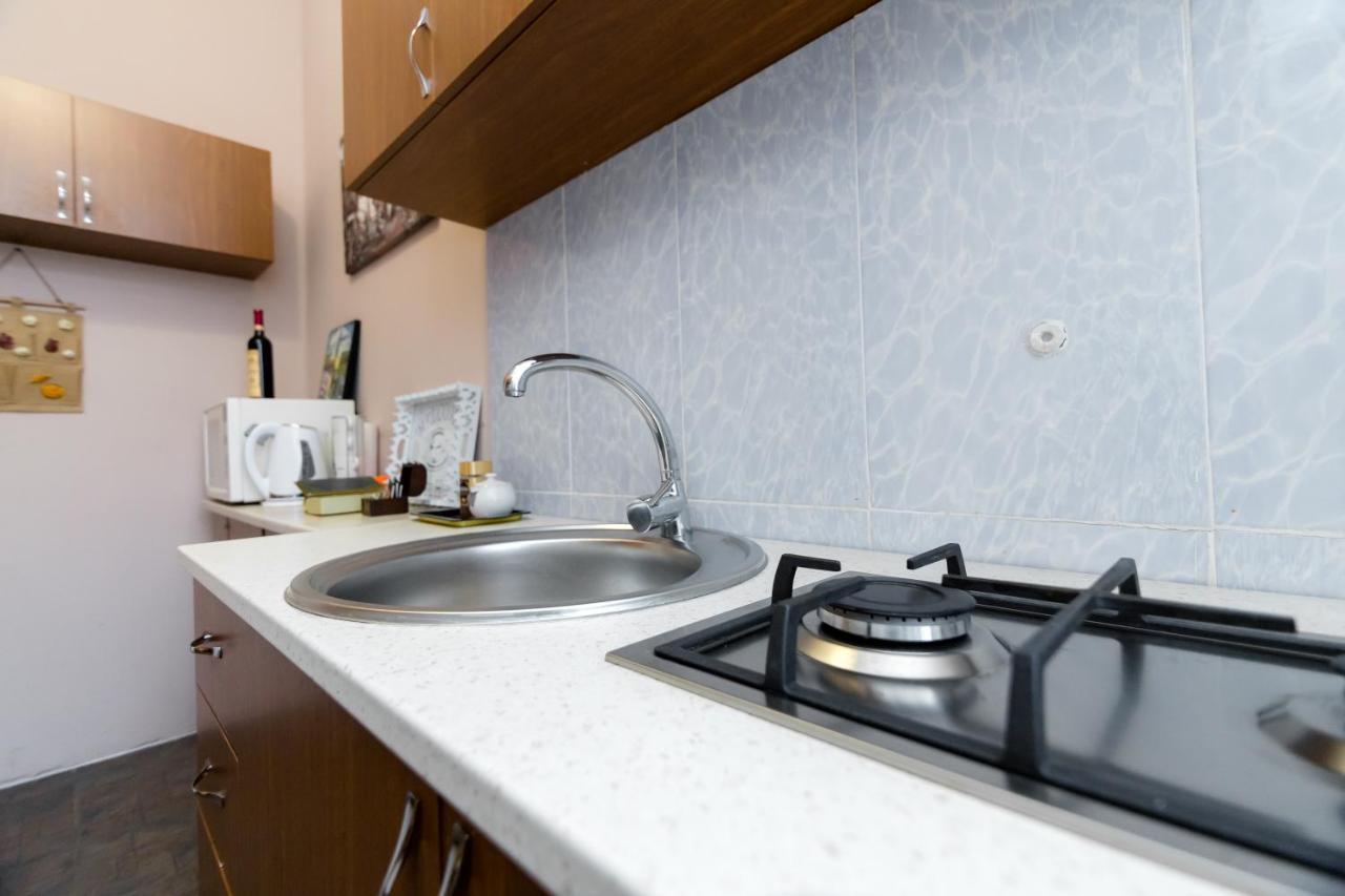 Apartment Gallery Rustaveli 1 Тбилиси Экстерьер фото